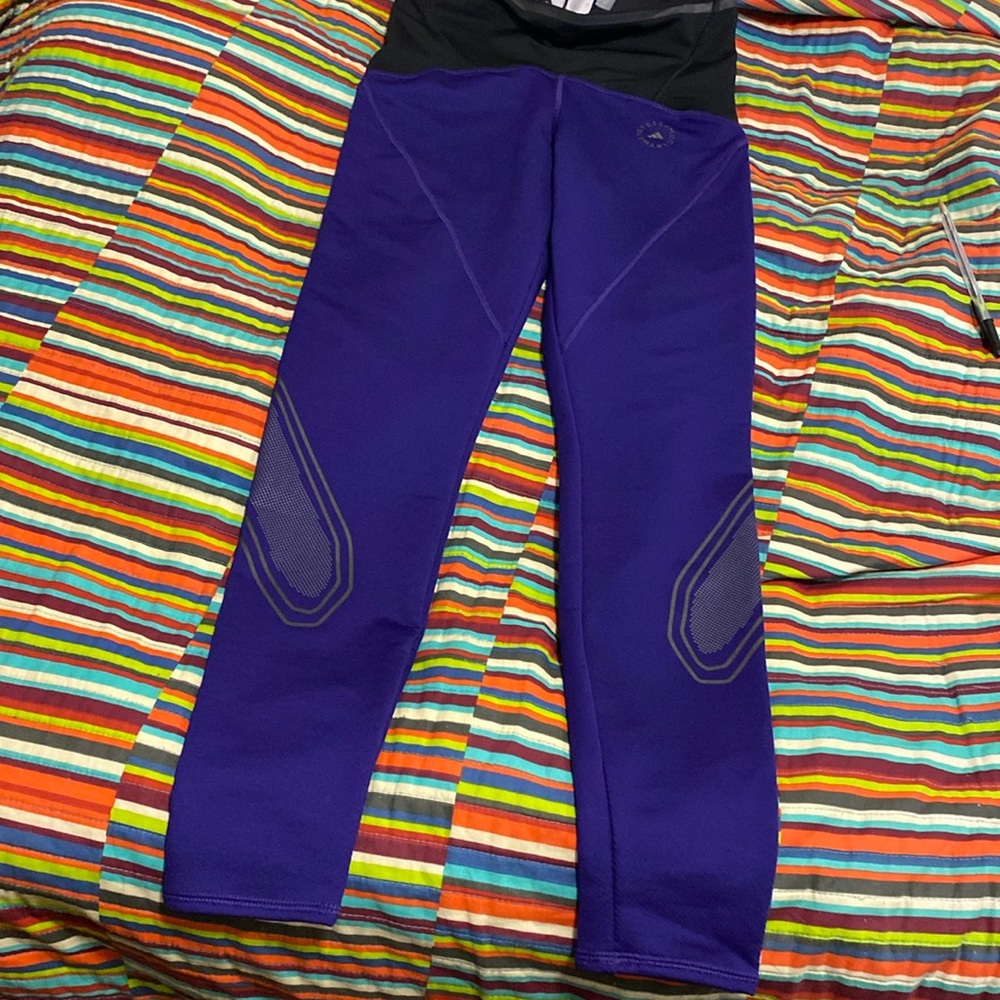 Stella McCarthy,Adidas women Cold, RDY leggings with pockets, lightly worn SMall
